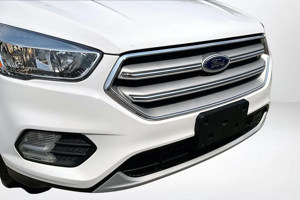 Ford Escape photo 32