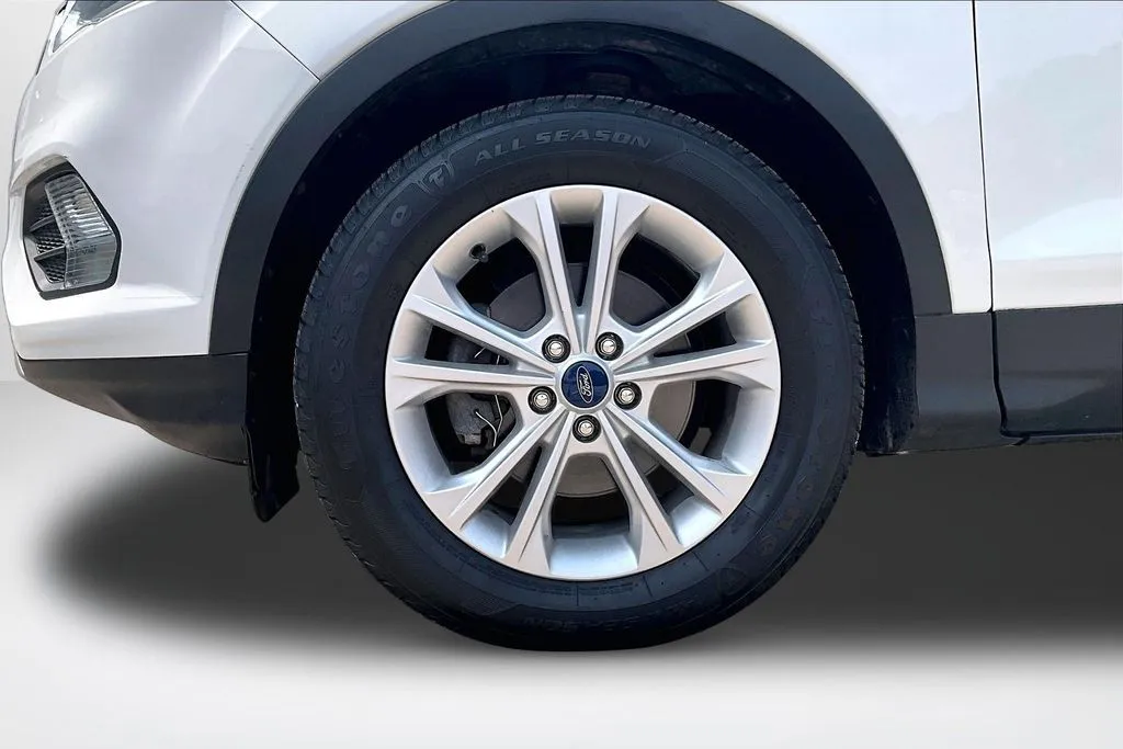 Ford Escape photo 33