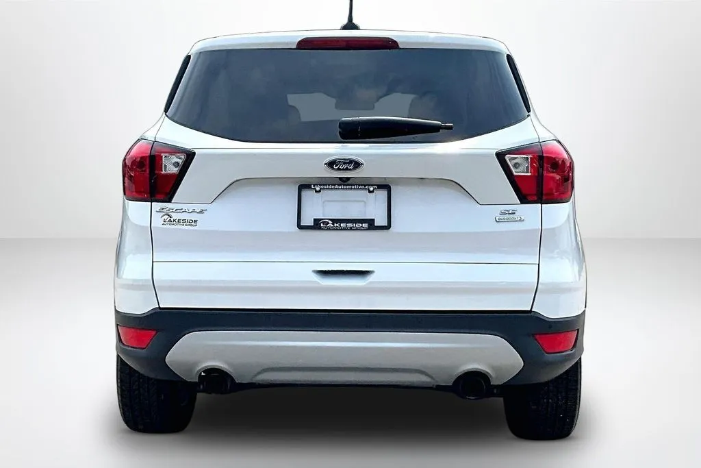 Ford Escape photo 6