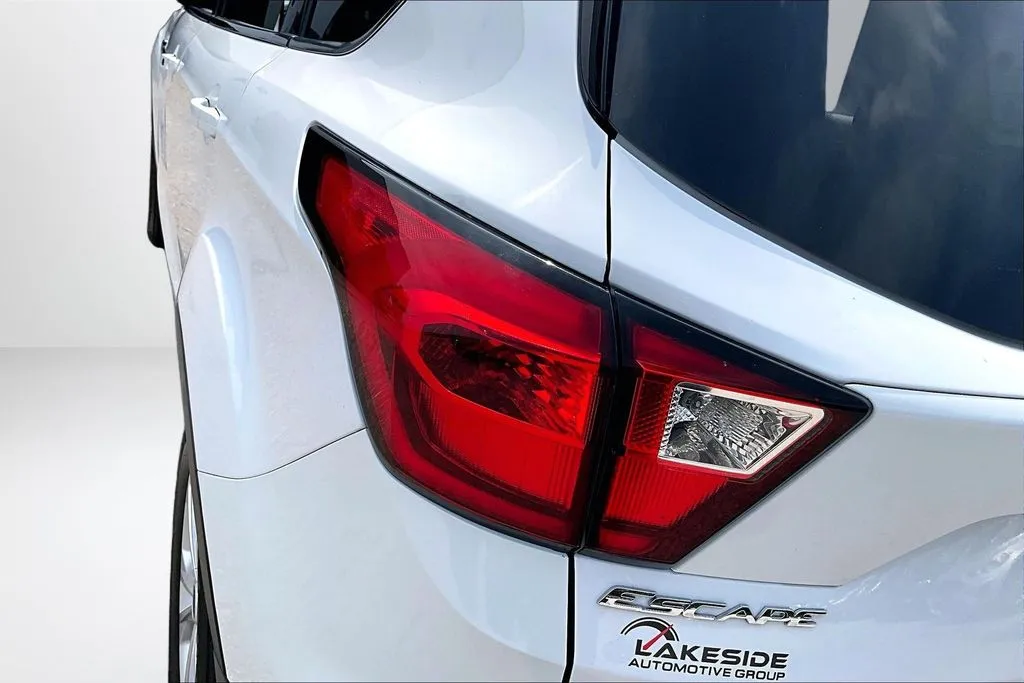 Ford Escape photo 23