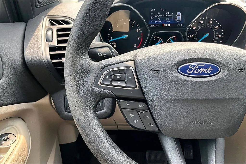 Ford Escape photo 11