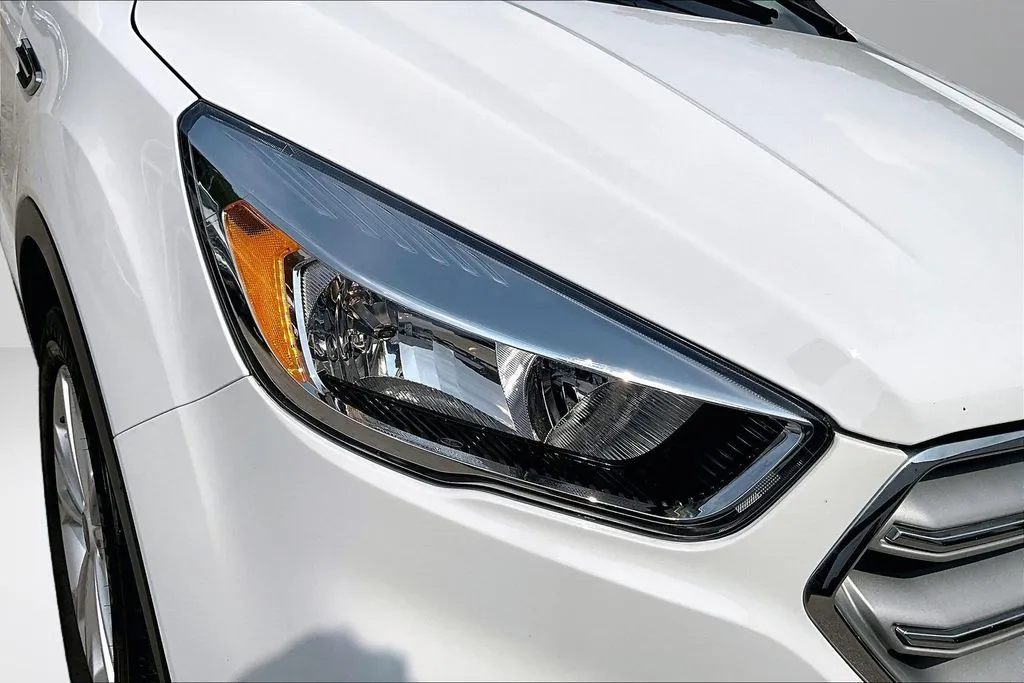Ford Escape photo 31