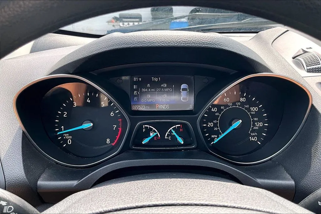 Ford Escape photo 13