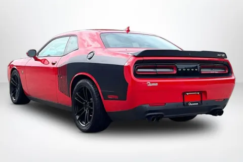 More photos of 2016 Dodge Challenger R/T Scat Pack at Lakeside Automotive Group, MI