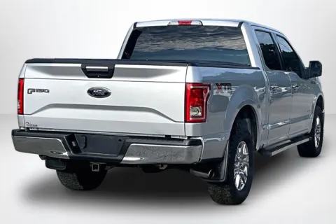 More photos of 2015 Ford F-150 XLT at Lakeside Automotive Group, MI