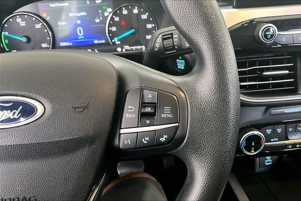 Ford Escape photo 12