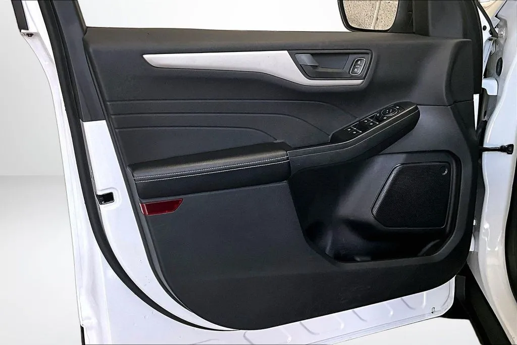 Ford Escape photo 20