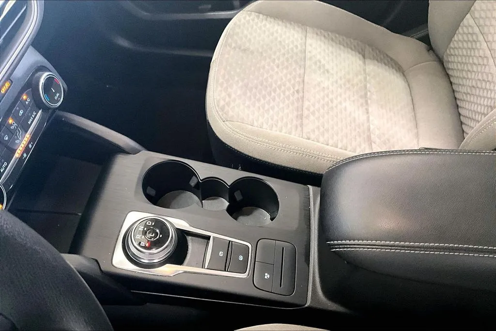 Ford Escape photo 18