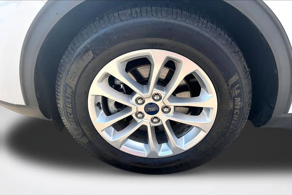 Ford Escape photo 32