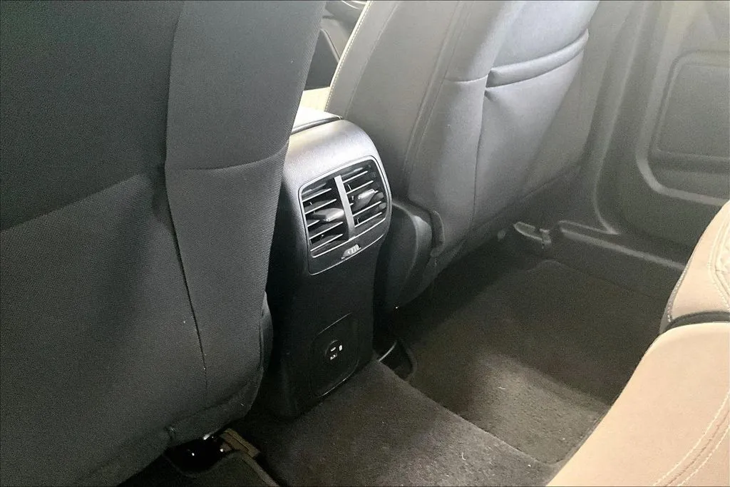 Ford Escape photo 10