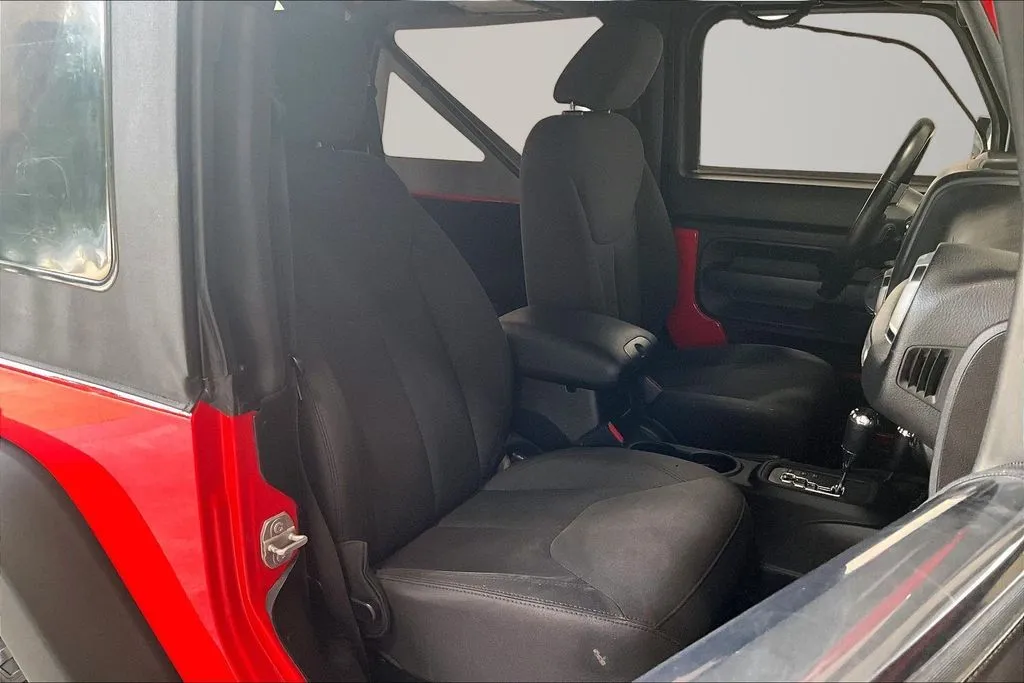 Jeep Wrangler photo 24