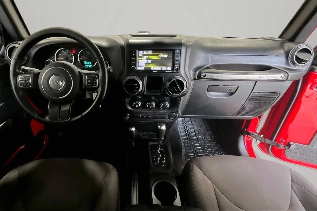 Jeep Wrangler photo 7