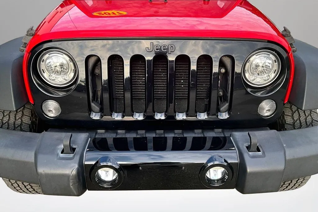 Jeep Wrangler photo 26