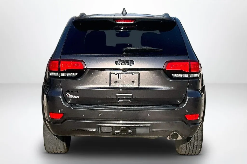 Jeep Grand Cherokee photo 6