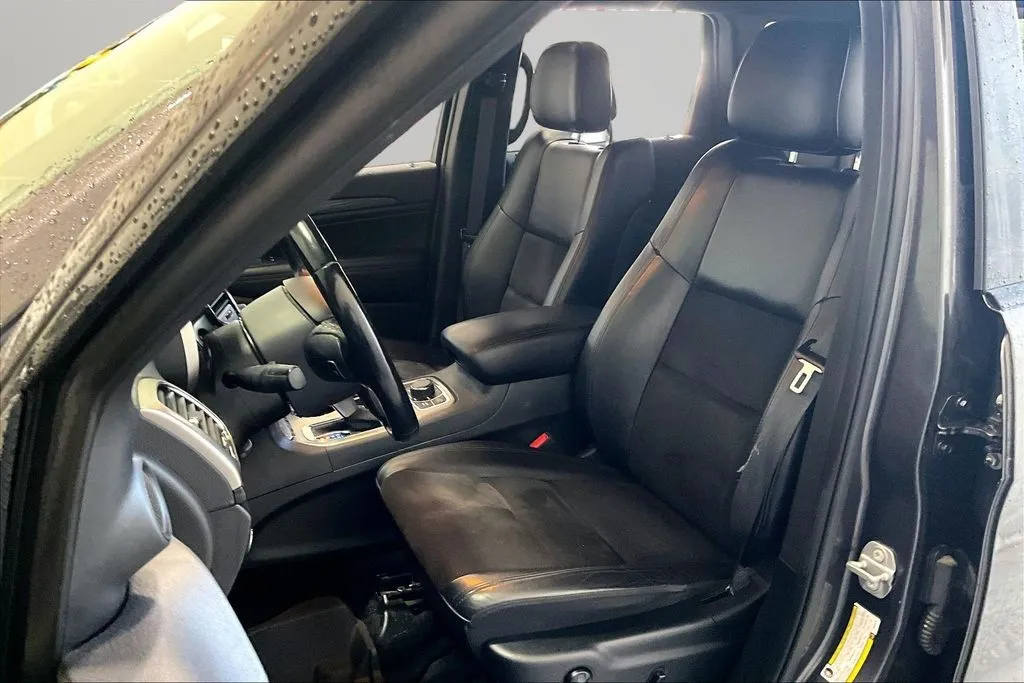 Jeep Grand Cherokee photo 21