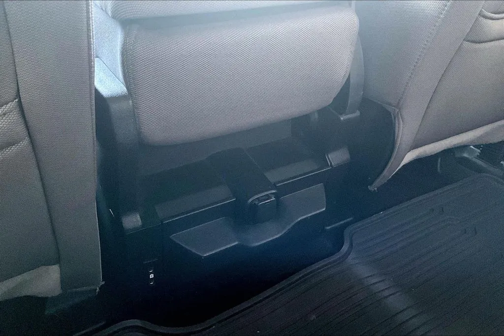 Ford F-150 photo 11