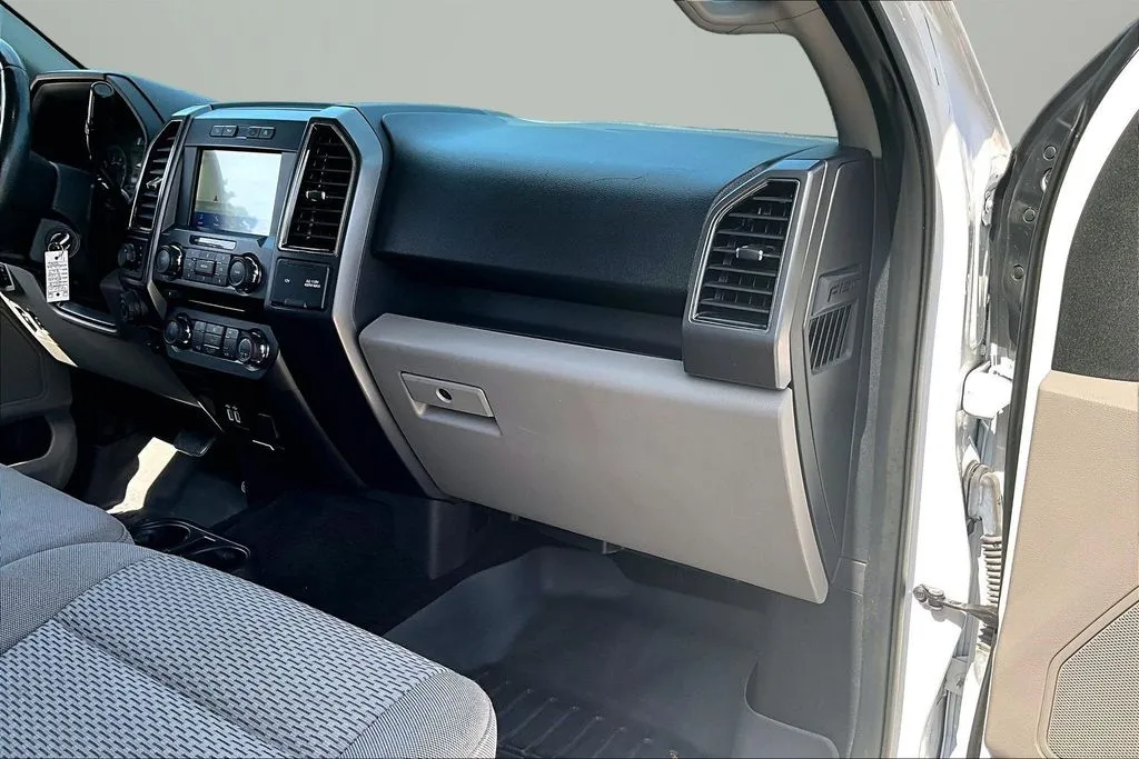 Ford F-150 photo 27