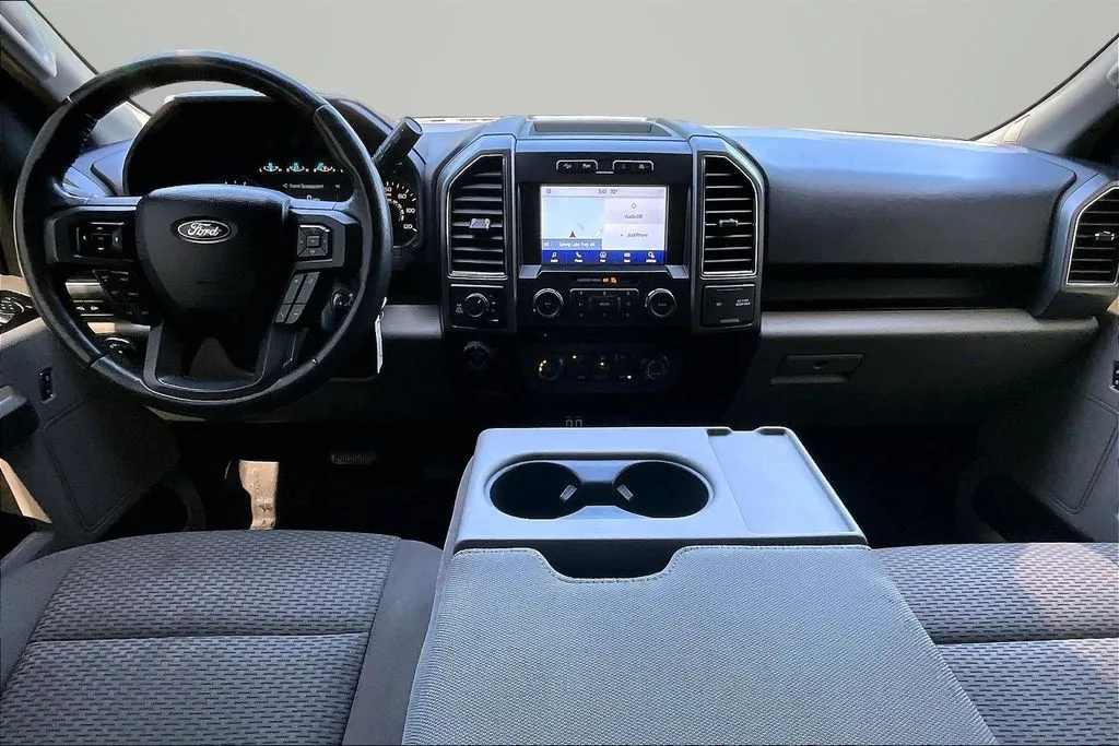 Ford F-150 photo 8