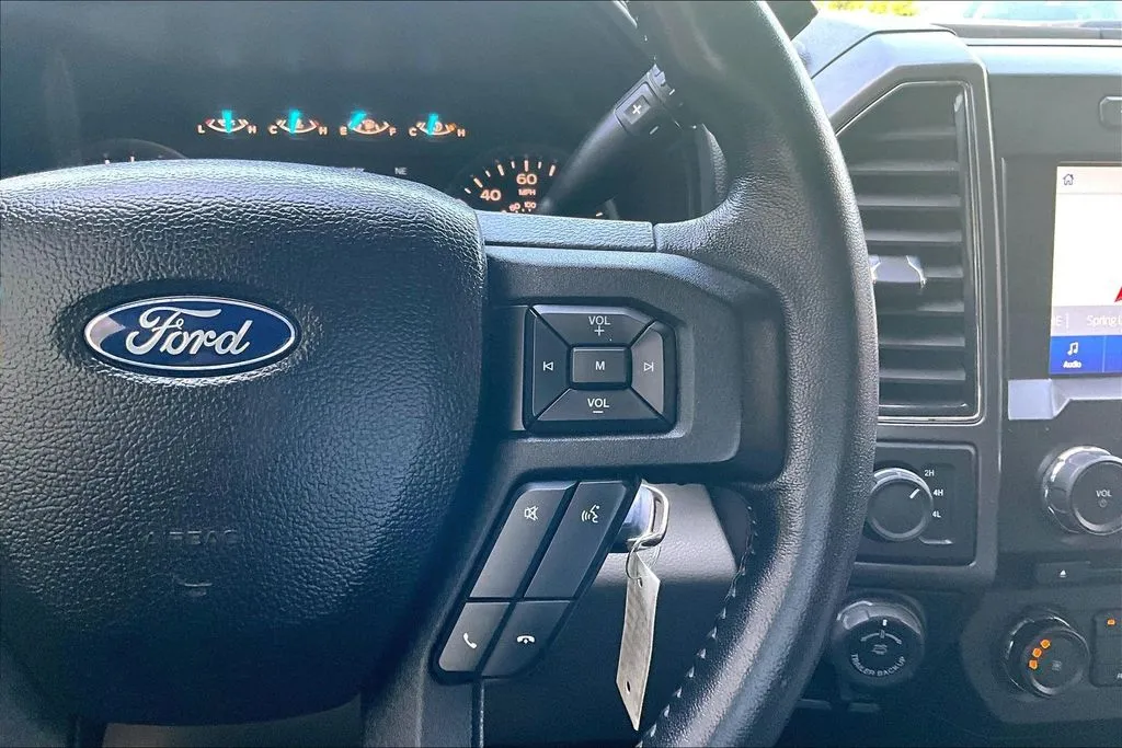 Ford F-150 photo 13