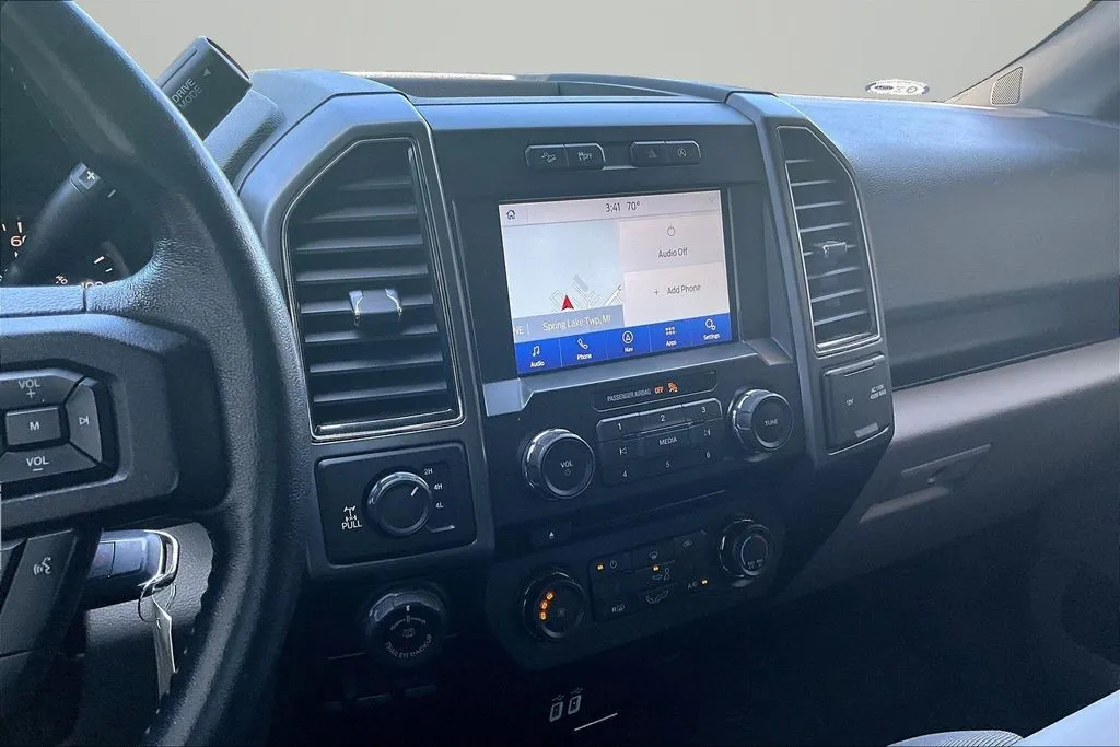 Ford F-150 photo 10