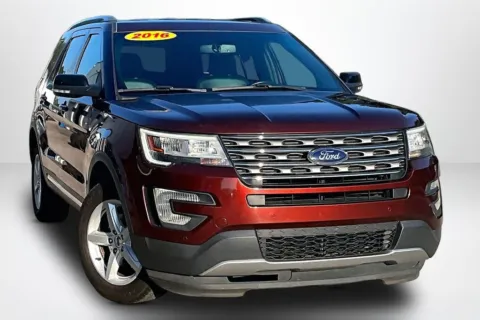 Another view of 2016 Ford Explorer XLT for sale in Spring Lake, MI at Lakeside Automotive Group