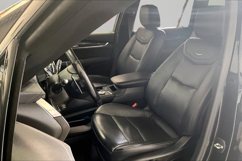Cadillac XT6 photo 20