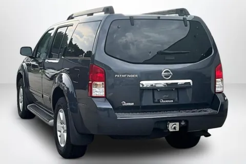 More photos of 2012 Nissan Pathfinder SV at Lakeside Automotive Group, MI