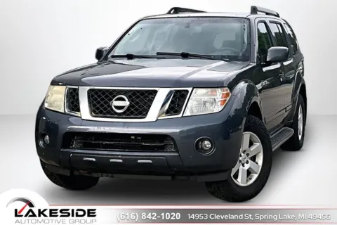 Gray 2012 Nissan Pathfinder SV for sale in Spring Lake, MI