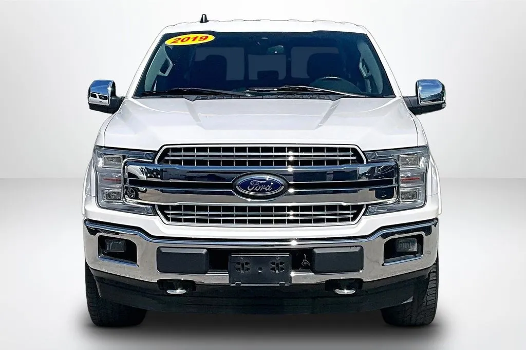 Ford F-150 photo 2