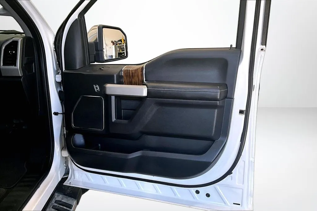 Ford F-150 photo 26