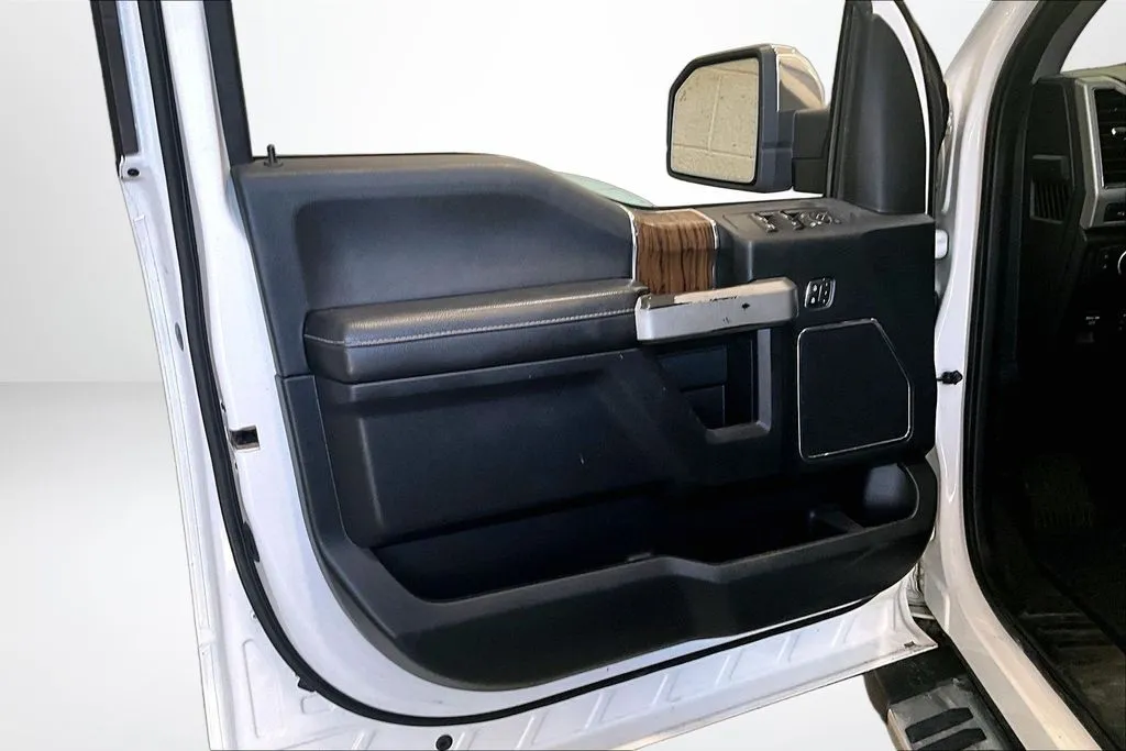 Ford F-150 photo 19