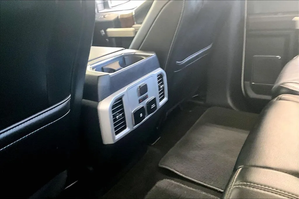 Ford F-150 photo 10