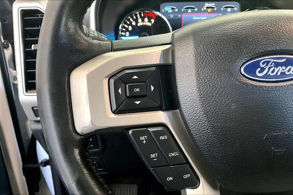 Ford F-150 photo 11