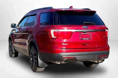 More photos of 2017 Ford Explorer XLT at Lakeside Automotive Group, MI
