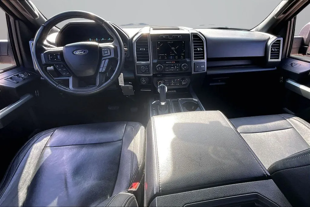 Ford F-150 photo 8