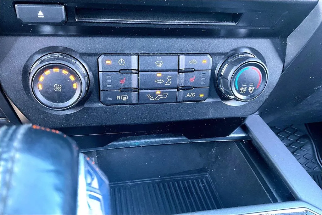 Ford F-150 photo 16