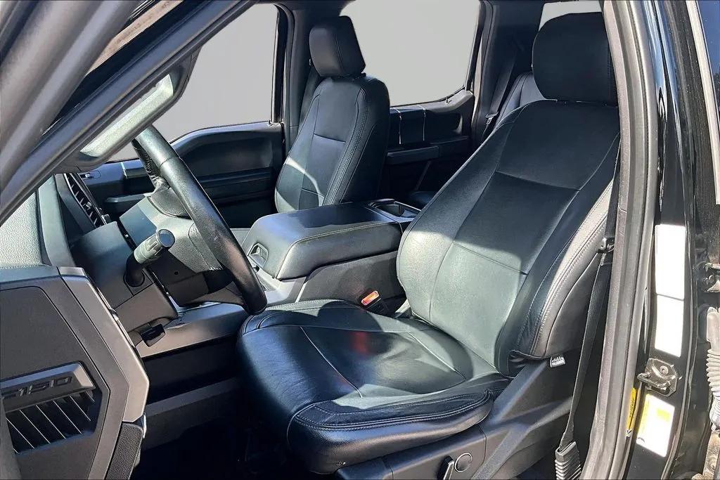 Ford F-150 photo 22