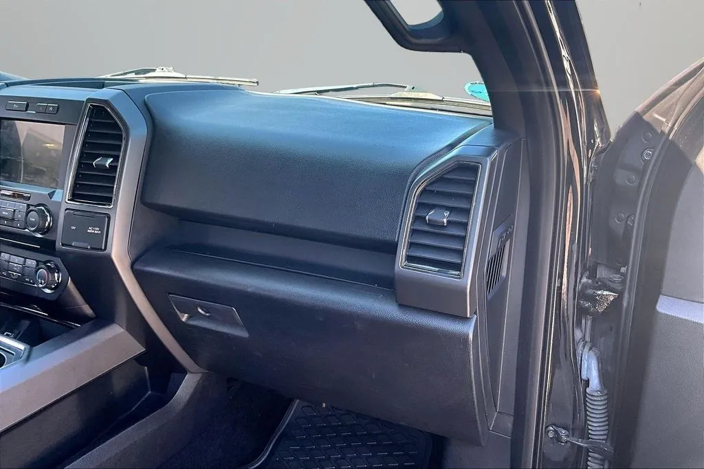Ford F-150 photo 27