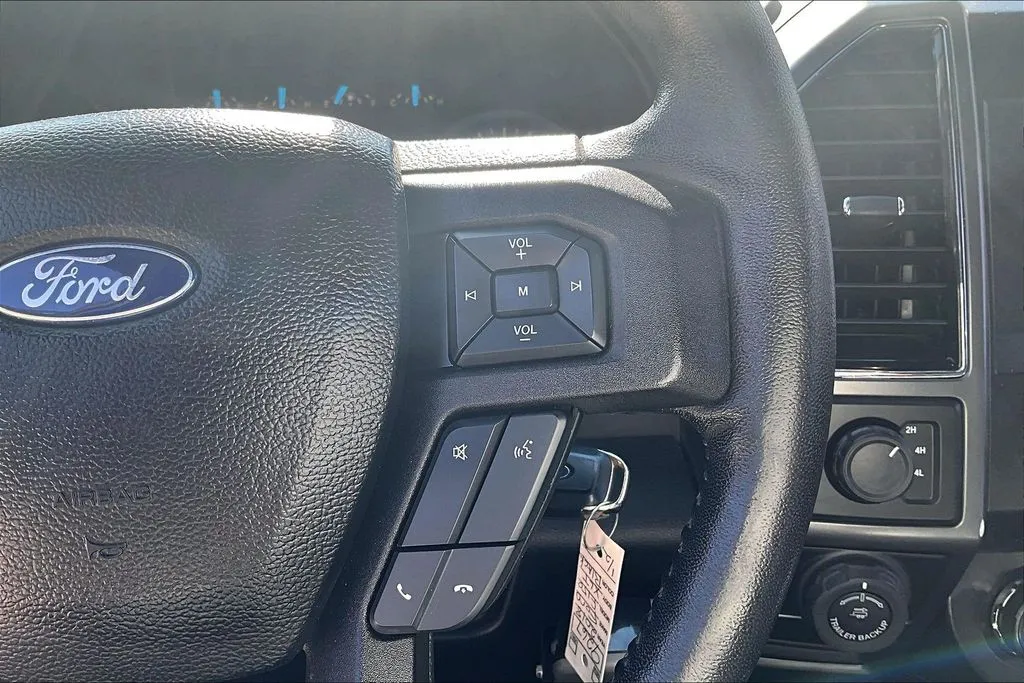 Ford F-150 photo 13