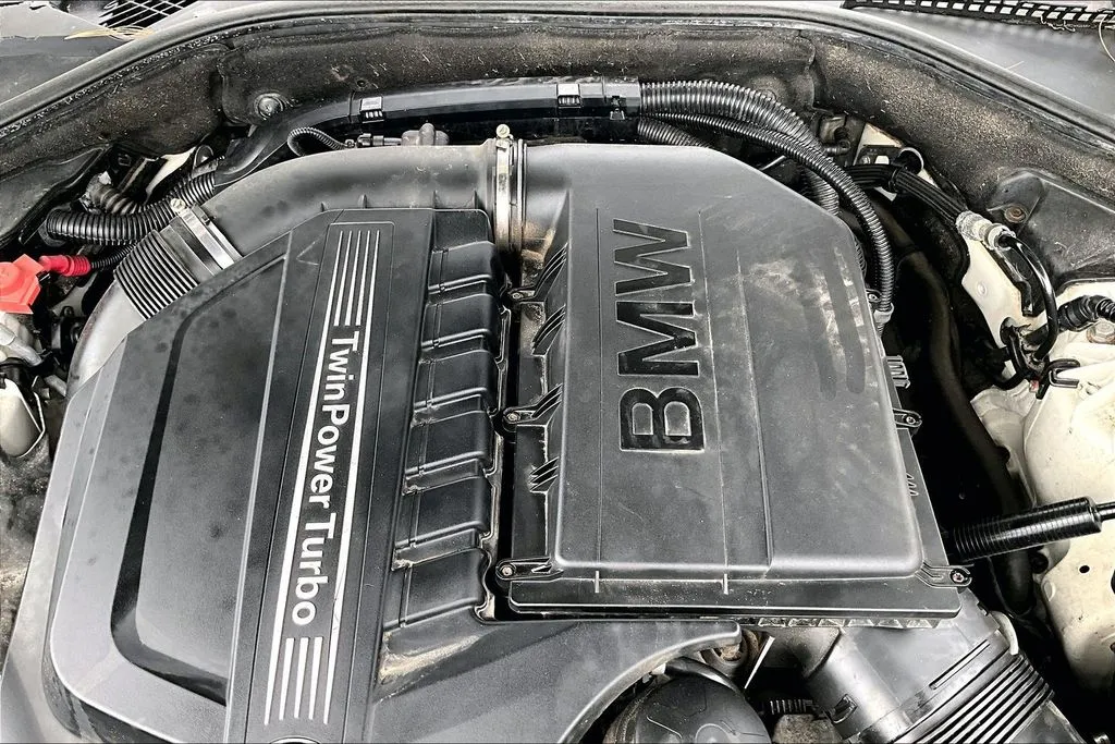BMW 5 Series photo 29
