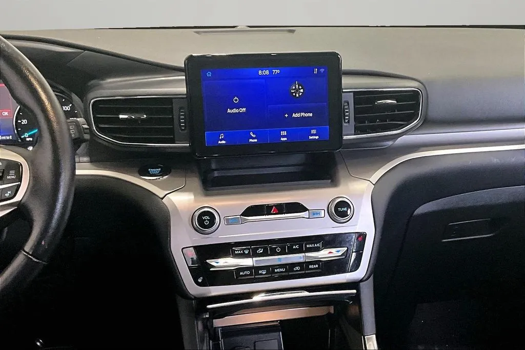 Ford Explorer photo 9