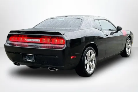 More photos of 2014 Dodge Challenger R/T at Lakeside Automotive Group, MI