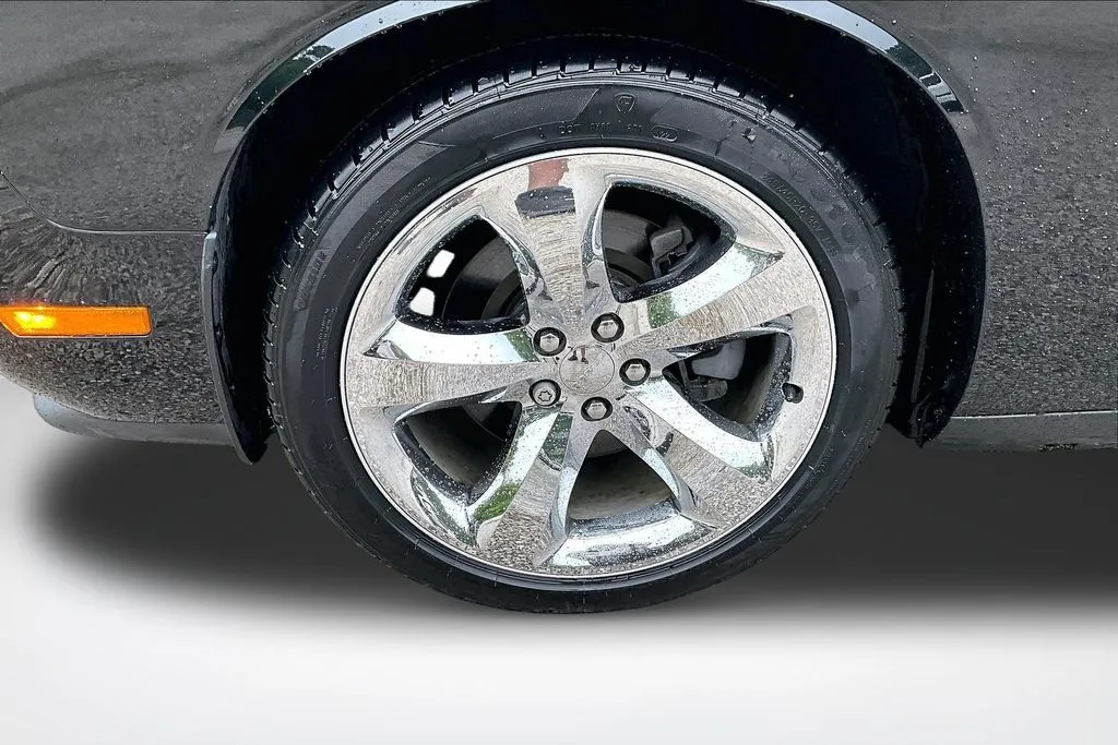 Dodge Challenger photo 29