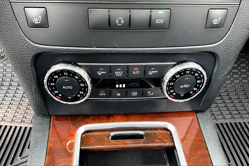 Mercedes-Benz GLK photo 14