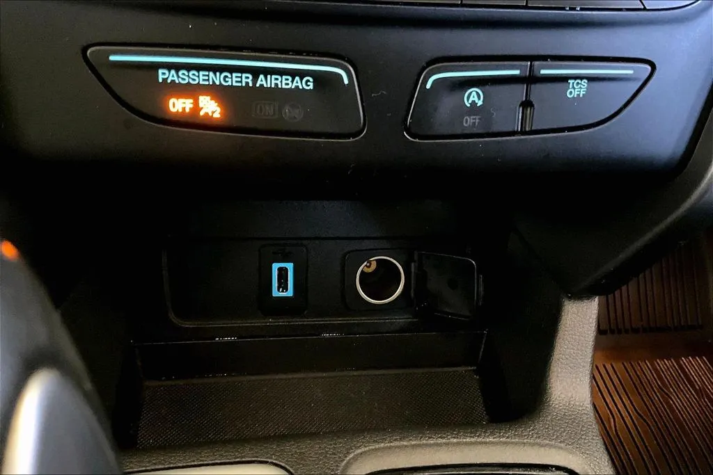 Ford Escape photo 16