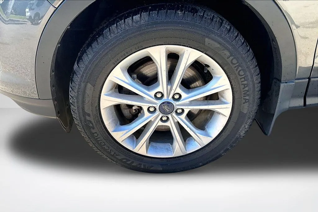 Ford Escape photo 33