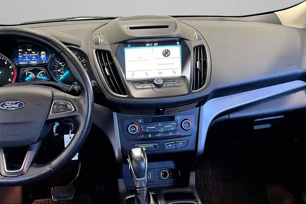 Ford Escape photo 9
