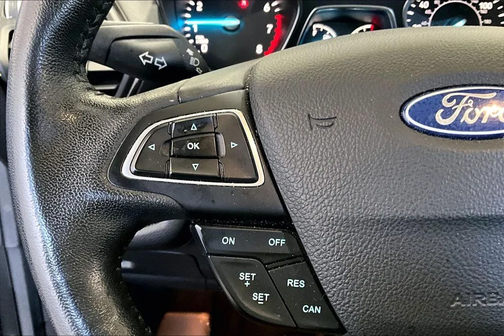 Ford Escape photo 11