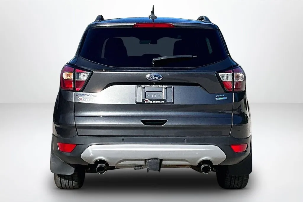 Ford Escape photo 6