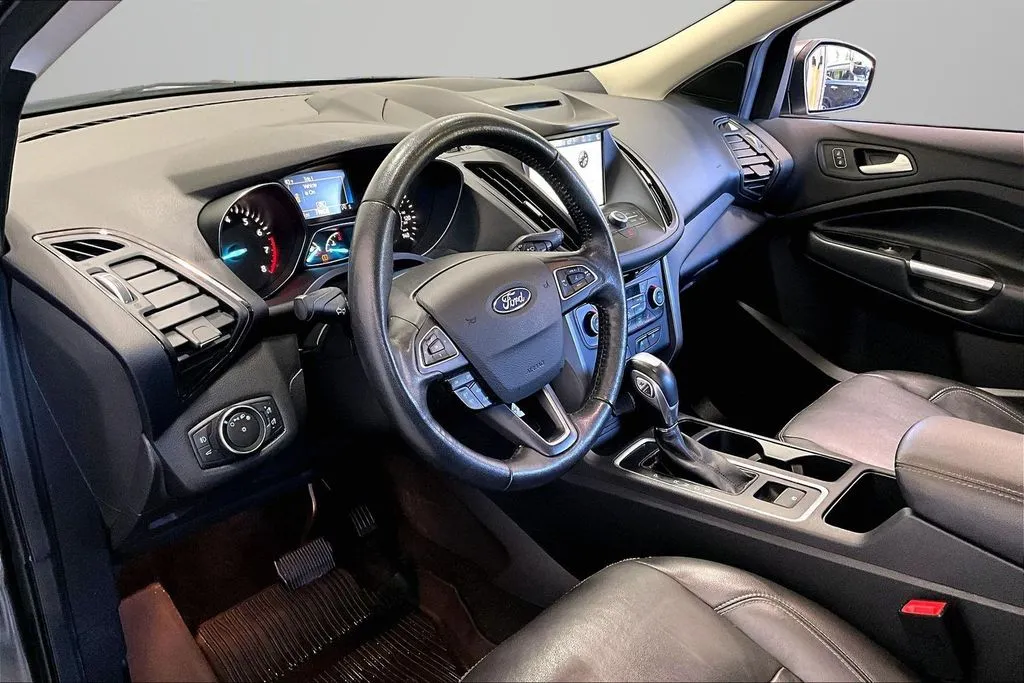 Ford Escape photo 17